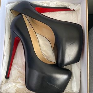 Christian Louboutin Daffodile 160 Black